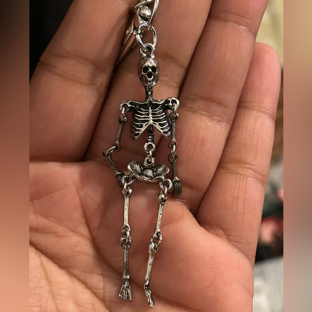 Silver Skeleton Keychain